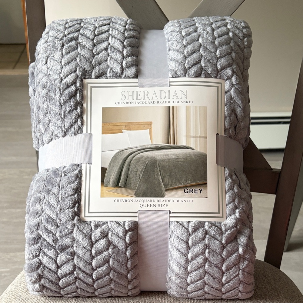 Sheradian Grey Chevron Jacquard Braided Blanket - Plush Grey Throw